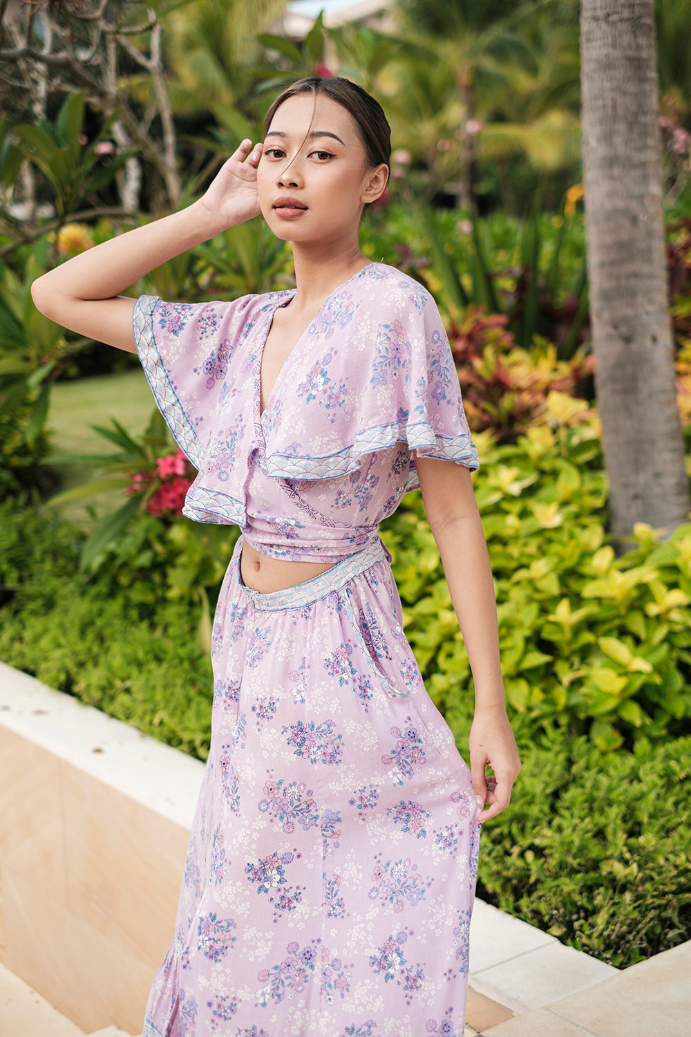 Balinese artisans bring the Tumi Cape Dress by Tulle and Batiste to life with exceptional attention to detail.