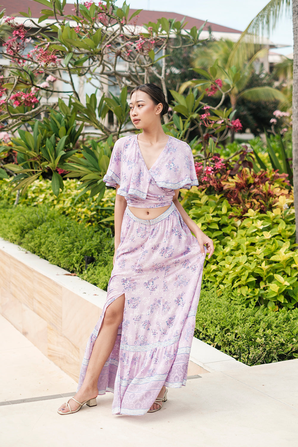 Discover the ethically made Tumi Cape Dress by Tulle and Batiste, crafted with care for people and the planet.