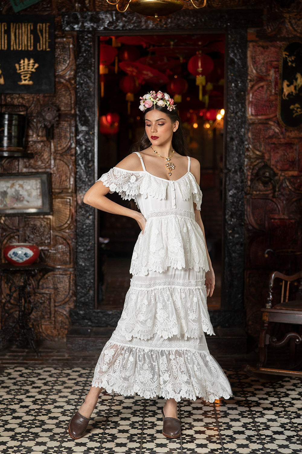 fitted lace wedding dress Carmen Maxi Dress - Snow White