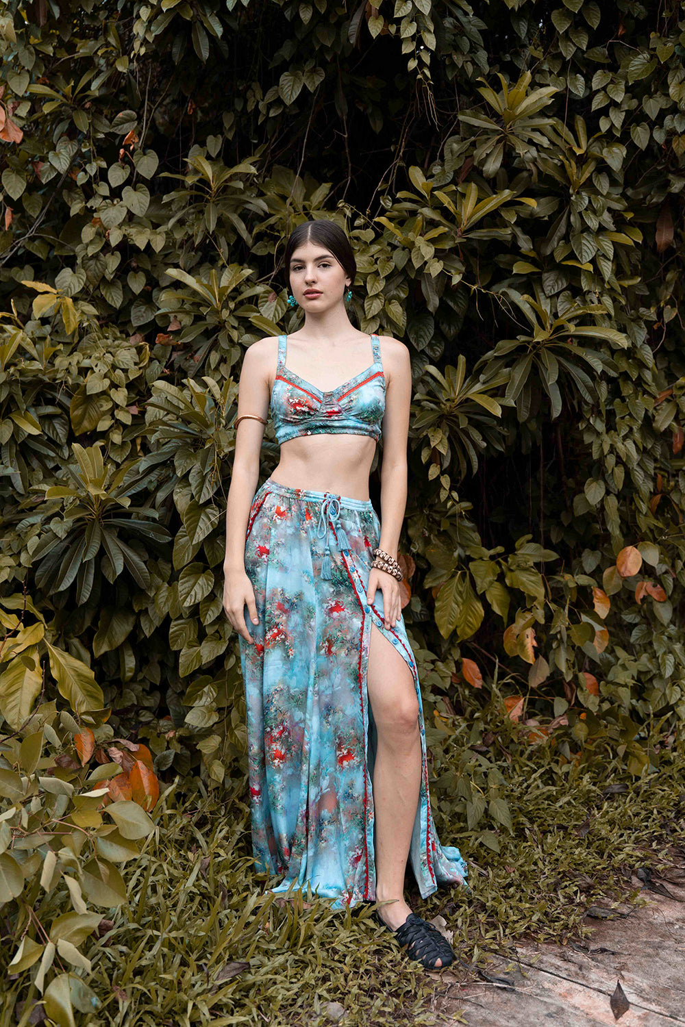 Our beautiful Aveline Maxi Skirt is set to become your new boho wardrobe favorite. Crafted from our 100% LENZING™ ECOVERO™ viscose and perfectly showcasing our Forest Blue print, this skirt is perfect to pair with our Airin Bralette for the ultimate Stevie Nicks inspired look.