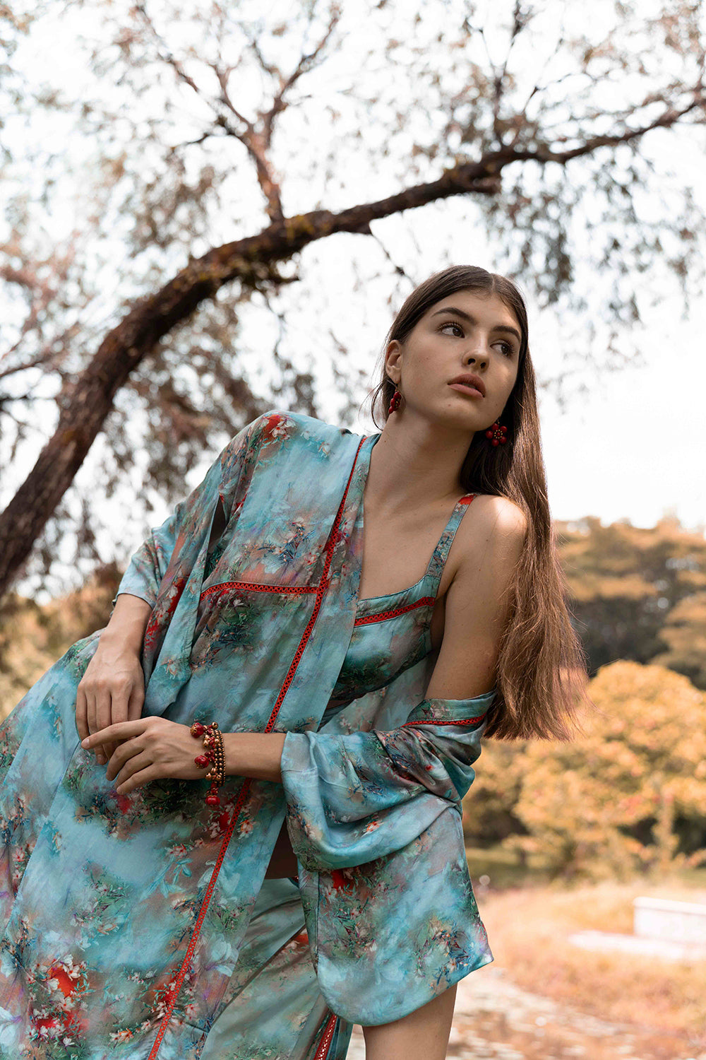 Envelop yourself in the Moriko Kimono's graceful silhouette and delicate details, a reflection of the artistry and dedication of our Balinese artisans.